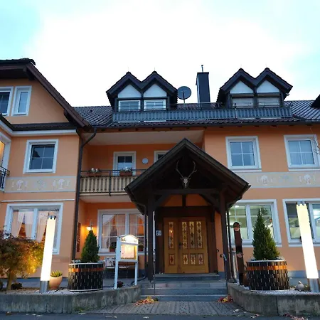 Hotel Zum Mueller Лихтенфельс