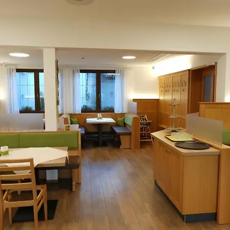 Отель Hotel Zum Mueller